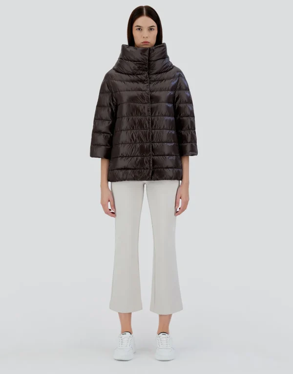 Fashion Aminta Capes