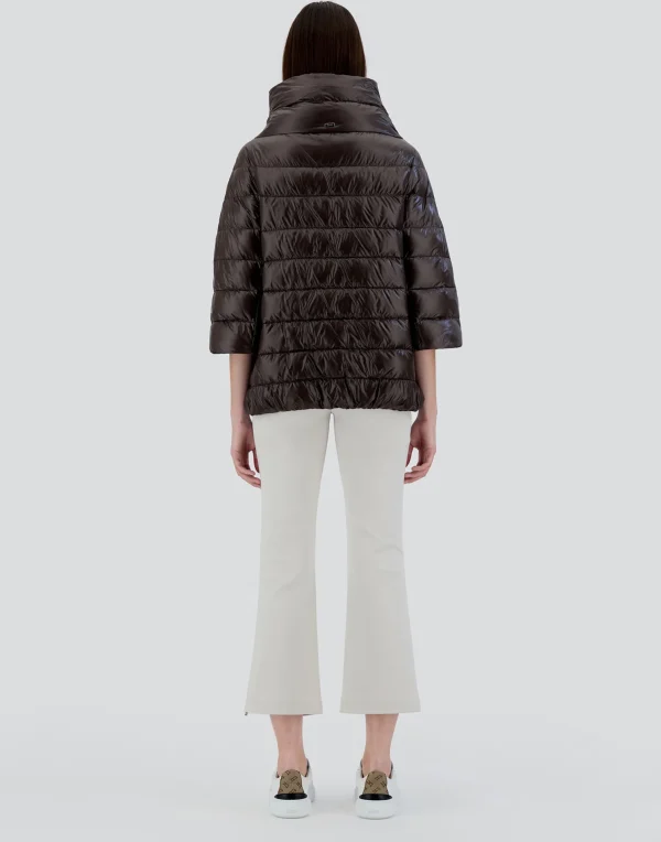Fashion Aminta Capes