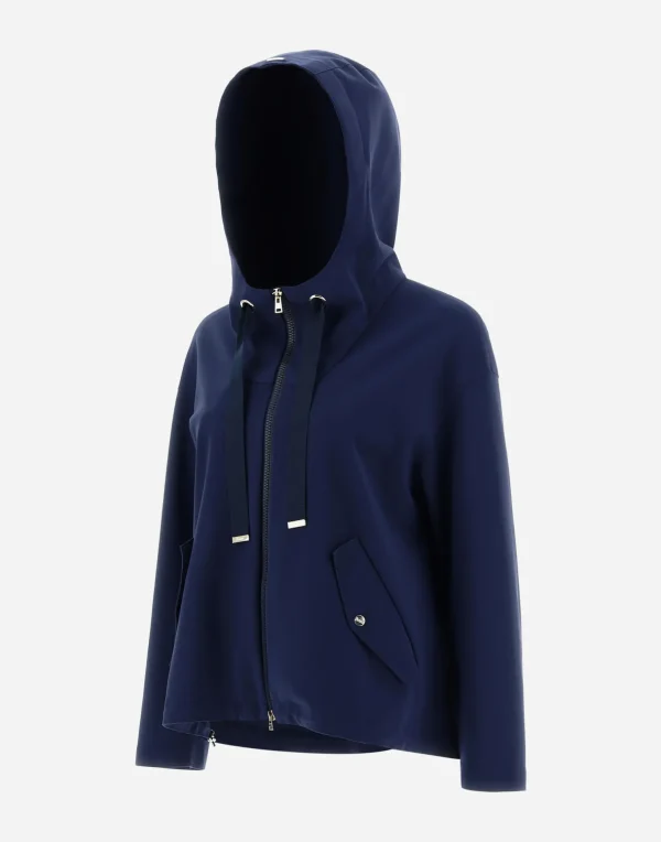 New Cape Aus First-Act Capes